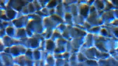 Bir mavi yüzme havuzunda, Almanya, Ağustos 2017 temiz su sakinleştirmek deseninin arka plan