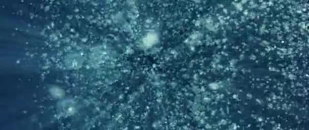 Aufsteigende Blasen Mit Lichtreflexionen Unter Wasser Indonesien Zeitlupe — Stockvideo