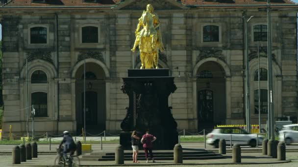 Goldener Reiter Gyllene Cavalier Rid Statyn August Starkt Dresden Sachsen — Stockvideo