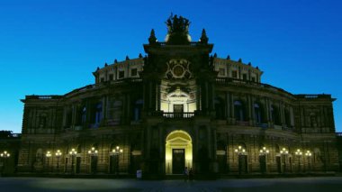Semperoper, opera binası Saechsische Staatsoper Dresden (Sakson Devlet Opera), konser salonu, Dresden. Saxony, Almanya., Temmuz 2017