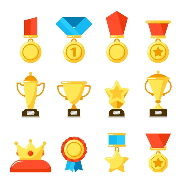 Premio trofeo sportivo, coppa d'oro e coppa premio. Set di icone vettoriali della cerimonia di premiazione con premi d'oro — Vettoriale Stock