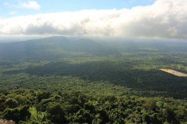 Tayland cliff üzerinde sis