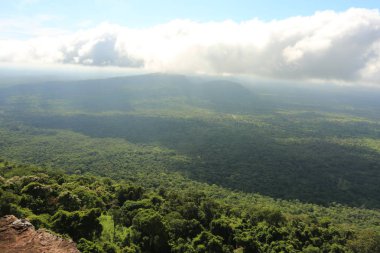 Tayland cliff üzerinde sis