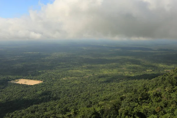 Nebel auf Klippe in Thailand — Stockfoto