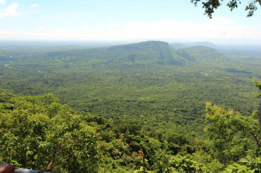 Tayland cliff üzerinde sis