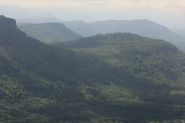 Dimma på klippa i Thailand — Stockfoto