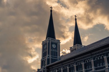 Hz. İsa 'nın Kilisesi dramatik gökyüzü