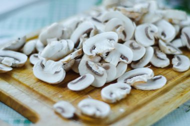 Dilimlenmiş mantarların arka planı