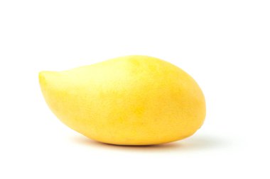 Mango olgun taze meyve. Beyaz arka plan ve kırpma yolu izole.
