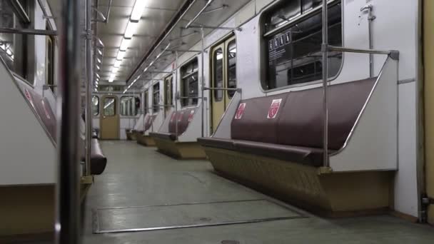 人のいない空の地下鉄の車 — ストック動画