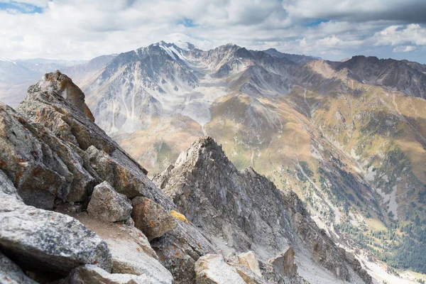 Gran pico de Almaty — Foto de Stock