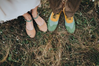 Gelin bir elbise ve ayakkabı, Ayakkabı damat