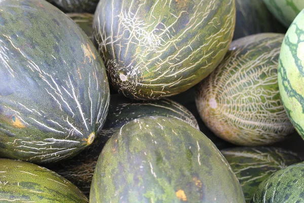 Güzel renk ve lezzetli tadı olağanüstü kavunlar