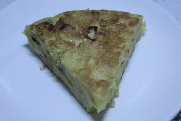 Omelette Pomme Terre Oignon Espagnol Sel Oeuf Cuisine Délicieux — Photo