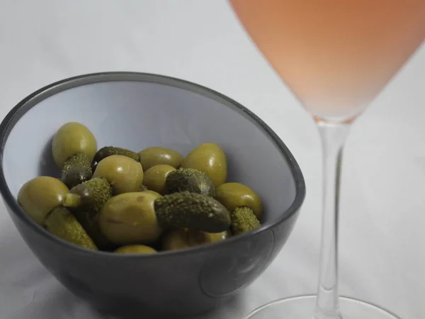 Beautiful pickle olives with good flavor and color