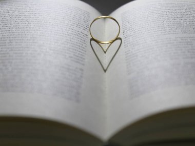 Aşk Yüreği Sembol Kitabı Işık Okumak Kültür İstiyor