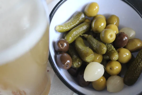 Delizioso Aperitivo Olive Sottaceti Bel Colore Sapore Molto Buono — Foto Stock