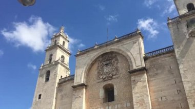 Merida'nın Katedrali hızlı hareket