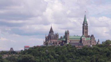 Ottawa, Ontario 'daki Parlamento Binası. 2019
