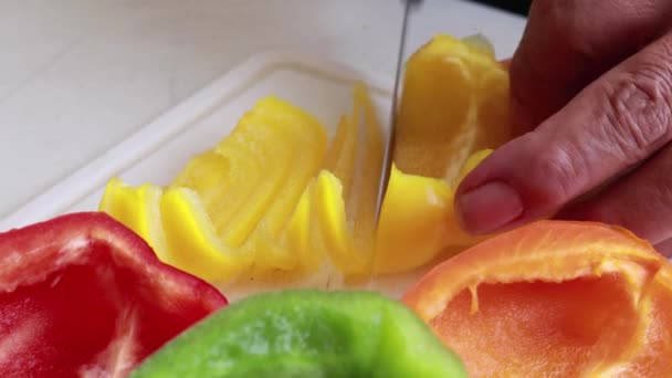 Old Woman Hand Cutting Close Very Colorful Peppers — Stock Video