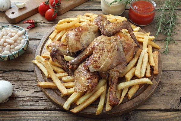 Grilled chicken with sauces — Stock Photo, Image