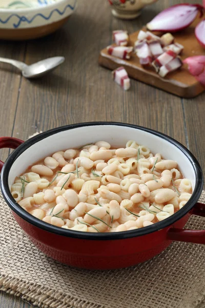 White beans in metal pot — Stock Photo, Image