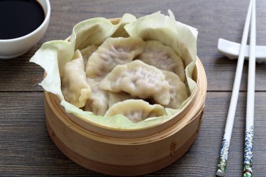 Bambu sepet buğulama köfte