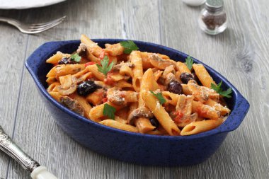 domates soslu makarna