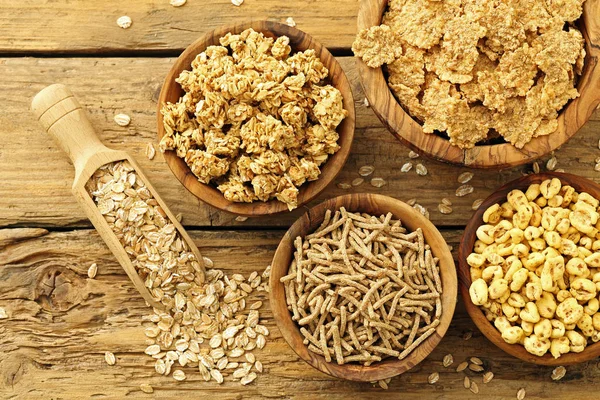 Cereals  breakfast on kitchen table — Stock Photo, Image