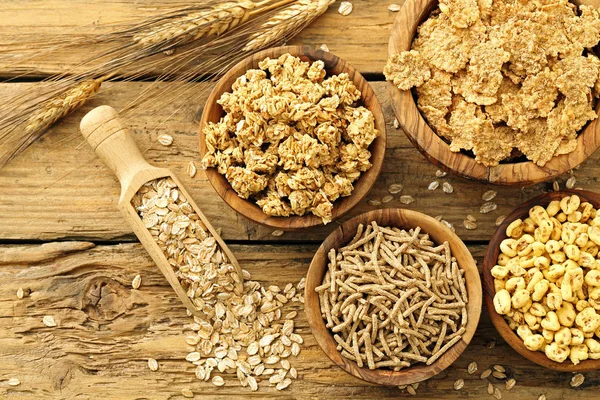 Konyhaasztal reggeli gabonafélék — Stock Fotó