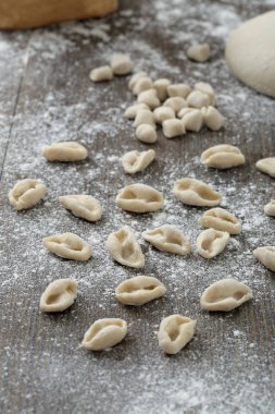 pişmemiş makarna çeşitleri 