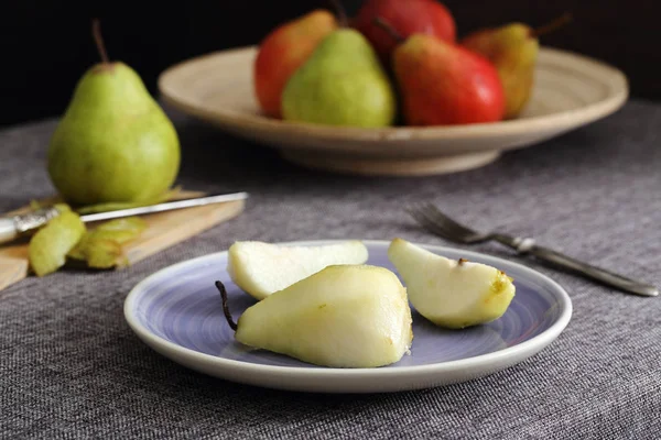 Peras frescas crudas —  Fotos de Stock