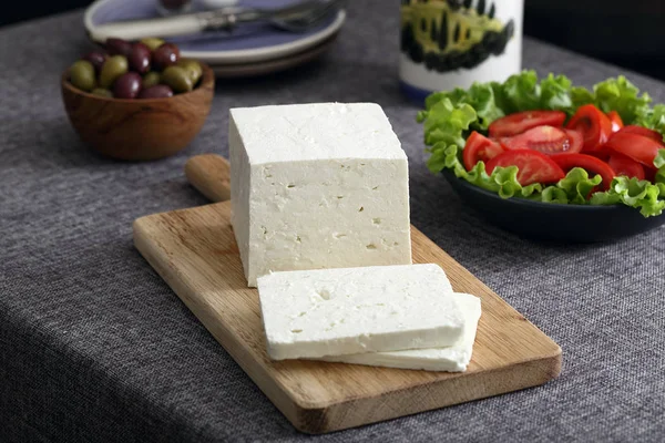 Formaggio feta con olive e pomodori — Foto Stock