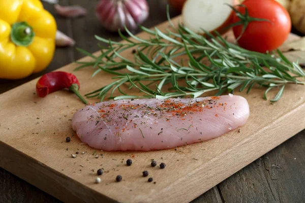 Carne fresca em bruto — Fotografia de Stock