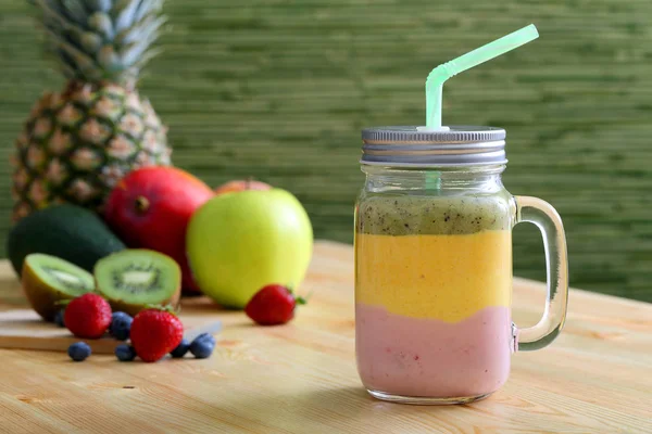 Fresh fruit smoothies in jar — Stock Photo, Image