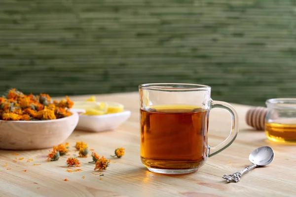 Ringelblumen Teetasse — Stockfoto