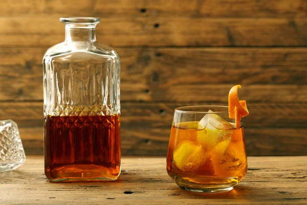 Alcoholische Drank Glas Rustieke Achtergrond — Stockfoto