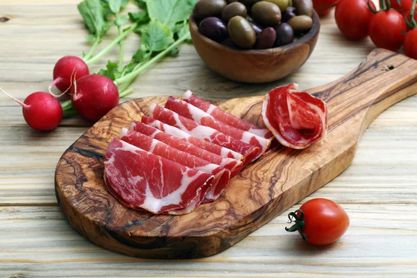 Appetizing Set Prosciutto Slices Served Wooden Chopping Board Cherry Tomatoes — Stock Photo, Image