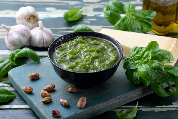 Sauce Pesto Basilic Parmesan — Photo