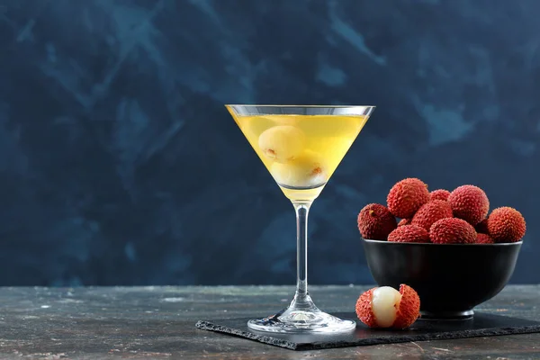 Martini Lychee Fruits Dark Blue Background — 스톡 사진