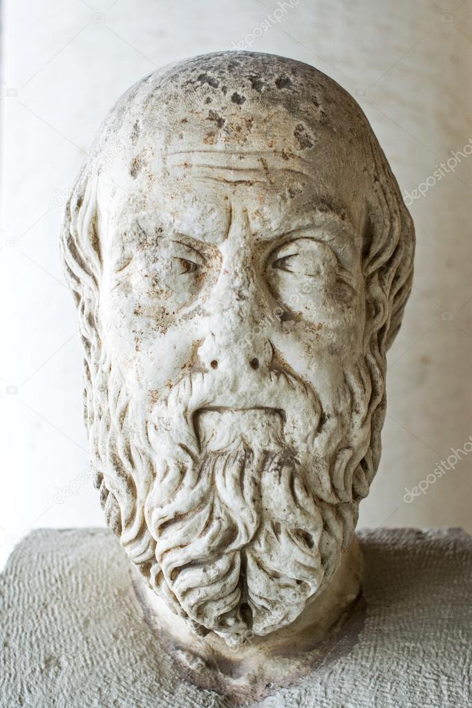 statue of Herodotus