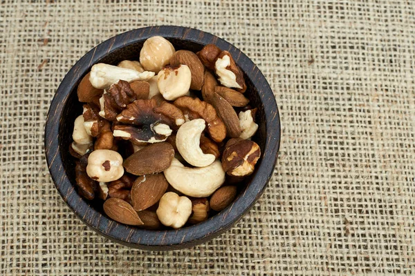 Miska směsi ořechů — Stock fotografie