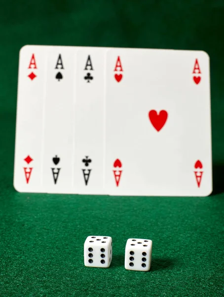 White dices and four aces — Stock Photo, Image