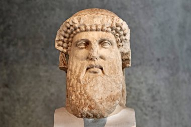 Hermes Heykeli hermaic stel üzerinden.