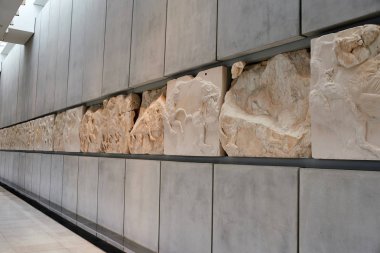 Athens, Yunanistan - 30 Aralık 2016: Batı friz bölümünü 
