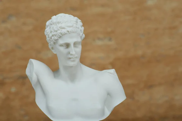 Standbeeld van Hermes, oude Griekse god van vervoer. — Stockfoto