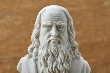 Leonardo Da Vinci, eski İtalyan yaratıcı sanatçı heykeli.