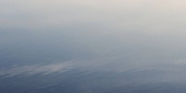 Nehir su arka plan. Görünümü kapatın.