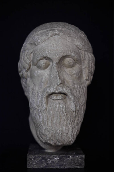 statue of ancient Greek poet Homer
