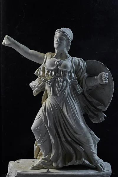 雅典娜女神塑像. — 图库照片